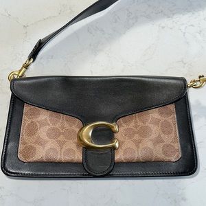 Coach Crossover Hand Bag